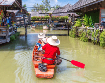 Scenic Rowing Boat Ride